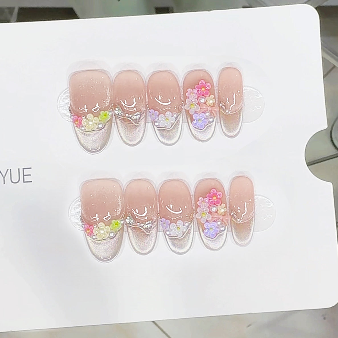 Handcrafted Medium Oval Press On Nails | Cat Eye & French Art Collection