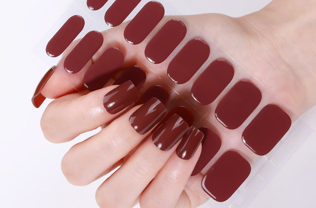 Salon-Quality Nails in 8 Minutes: The Ultimate Guide to Gel Nail Strips