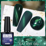 10ml Classic Red & Green Color Cat Eye Gel Polish Magnetic Nail Polish