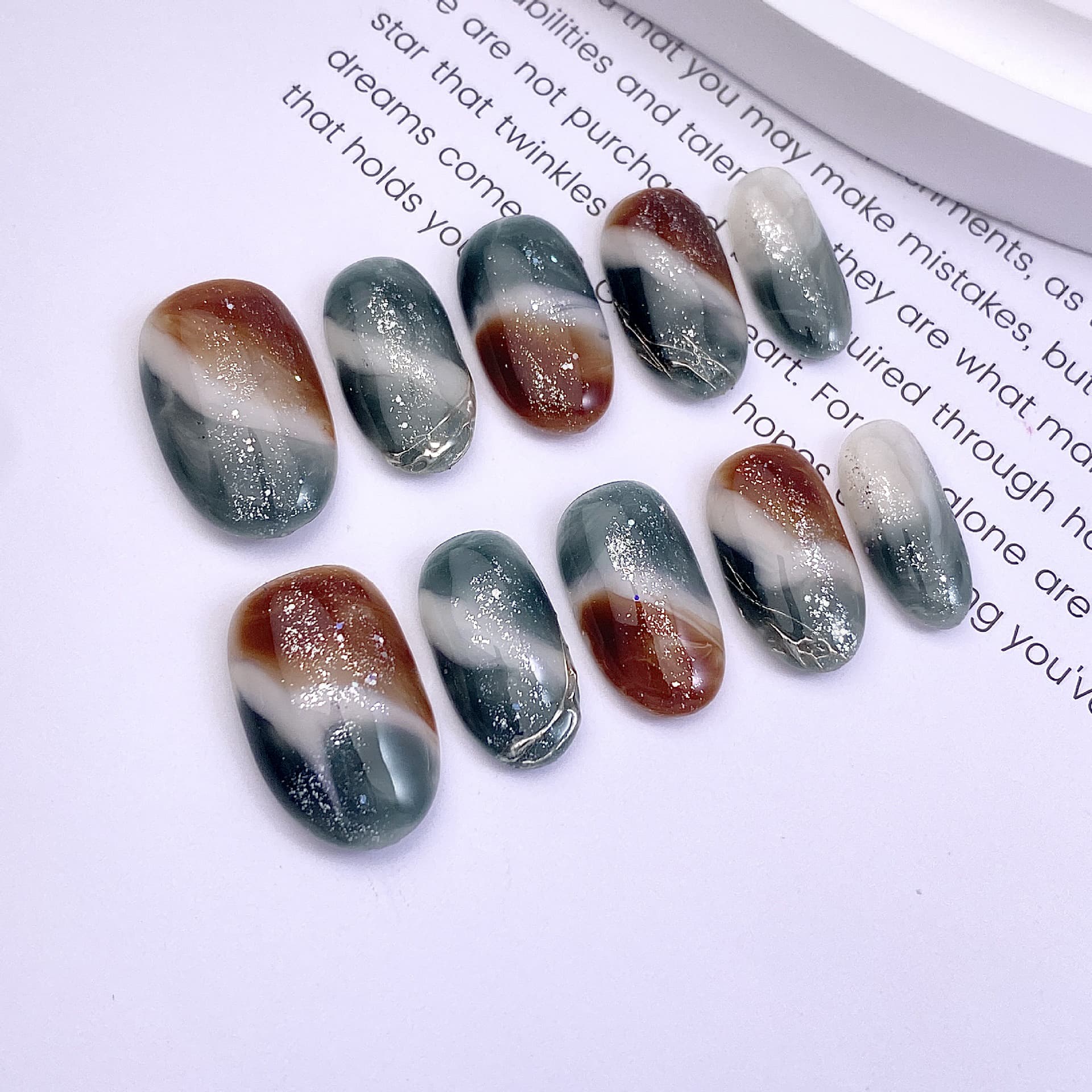 Modern Muse Abstract & Metallic Press-on Nails | Short Oval "Old Money" Collection