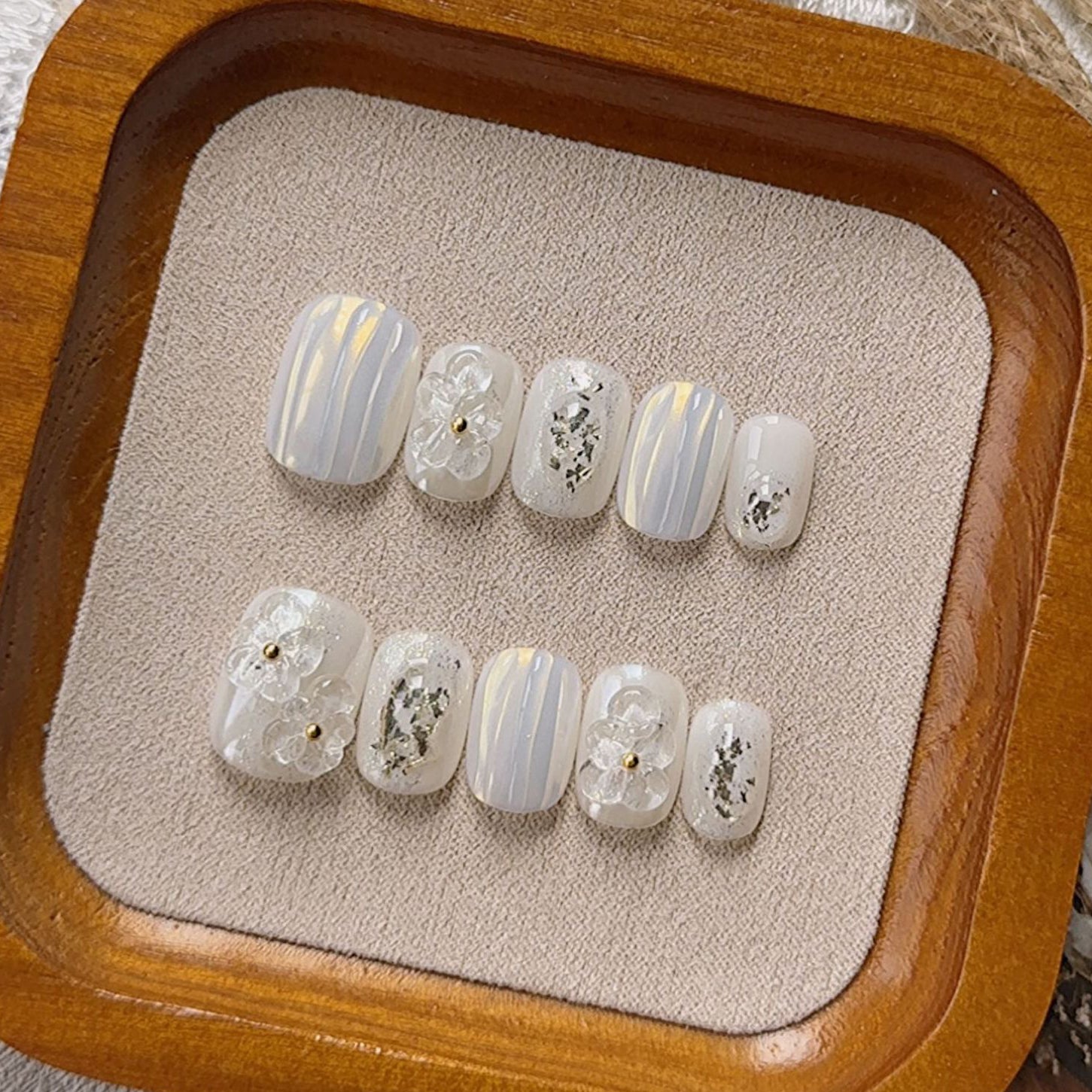 Cute Heart Plaid Flower 3D Short Square & Round Handmade Press On Nails Detachable False Nails