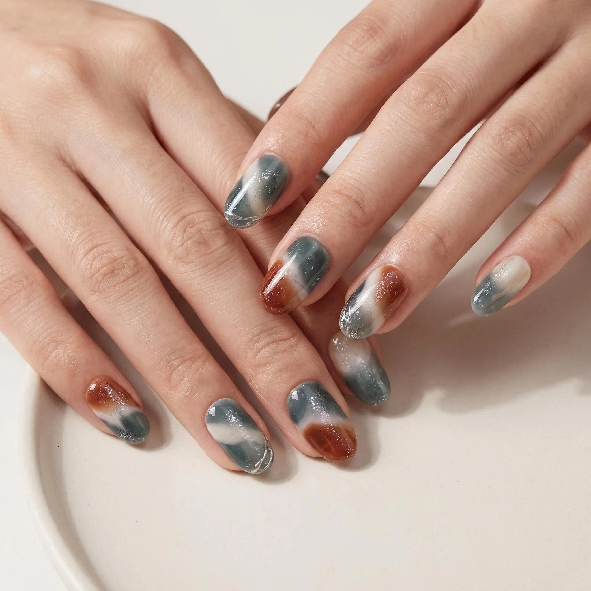 Modern Muse Abstract & Metallic Press-on Nails | Short Oval "Old Money" Collection